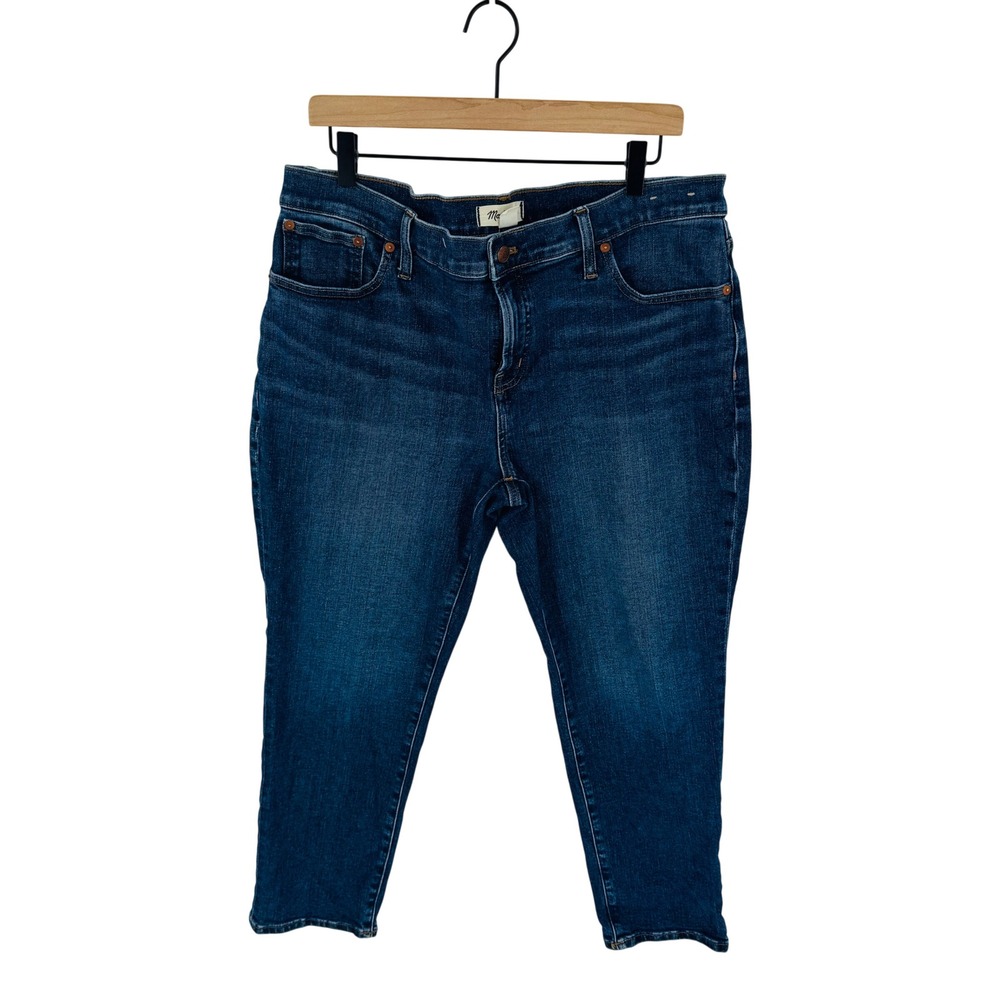 Madewell Women's Straight Leg Jeans in Dark Blue Wash